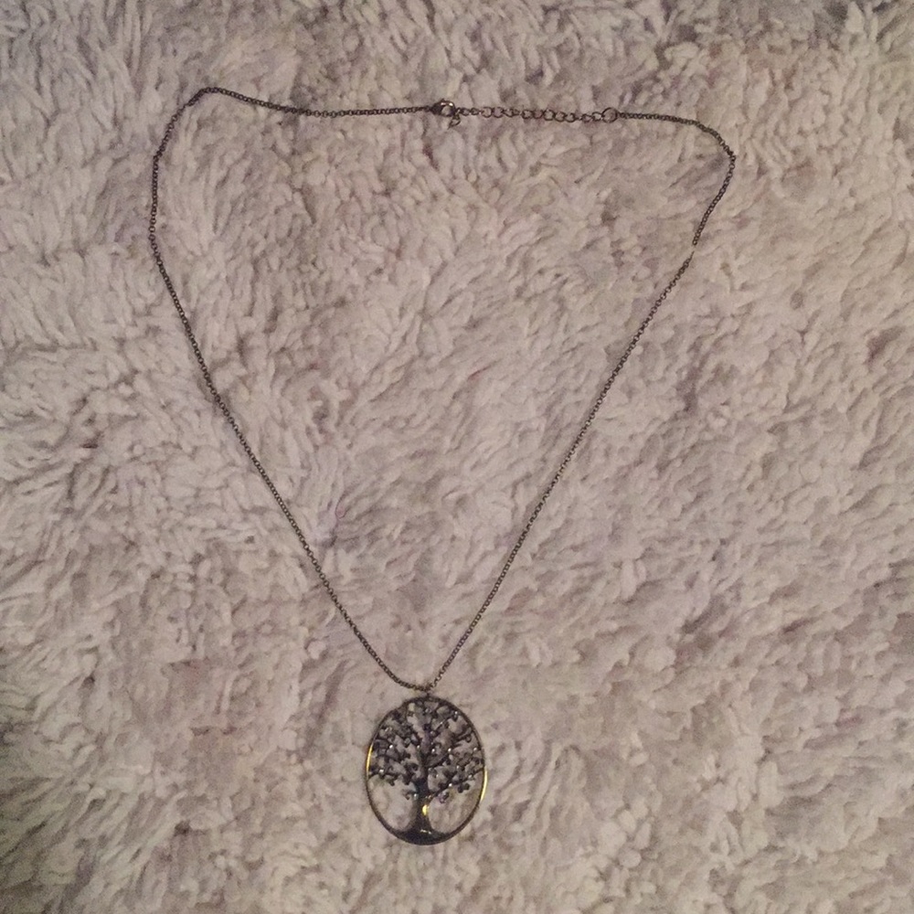 Tree Necklace🌿 - Picture 2 of 2
